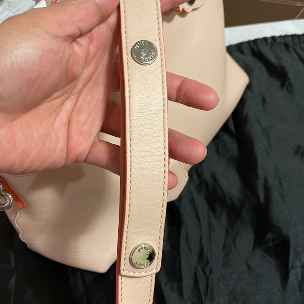 SOLD❤️Authentic Fendi By the way Med Vit.Dolce stud 2 eay - Picture 9 of 17
